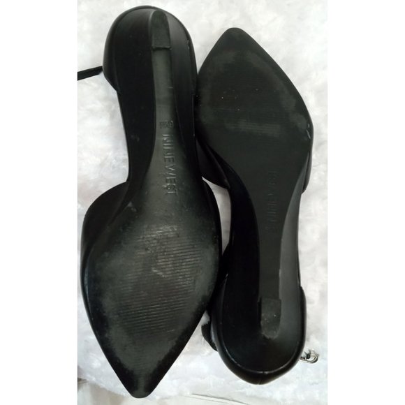 Nine West Women's Black Evenhim Leather Pointed Toe Wedge Pump Sz 6.5 - Picture 7 of 8